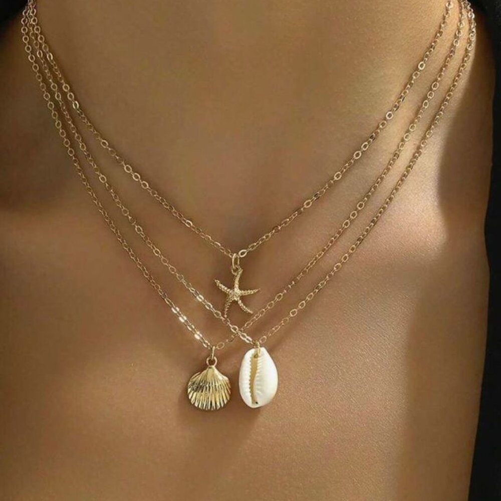 NWT, Gold Layered Ocean Themed Beach Shell and Starfish Necklace Set